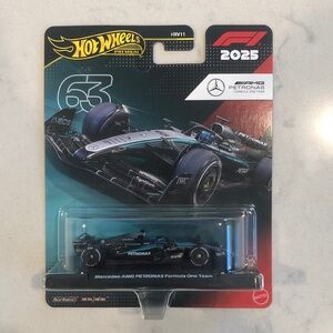 Hot Wheels Premium Mercedes-AMG Petronas Formula One Car